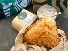 烧汁风味猪肉滑蛋芝士包-星巴克臻选(深圳华强北茂业店)