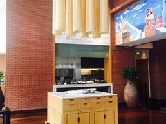 -香格里拉鱼跃地中海西餐厅·牛排披萨