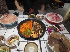 -伍师兄市井火锅(东部星悦天地店)