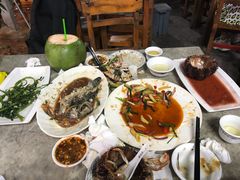 -四川小胡子海鲜(丁村万人海鲜广场店)