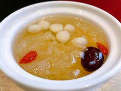 银耳小圆子-小鳌陪你小排档·四季小龙虾·田鸡·宵夜(中央第五街店)