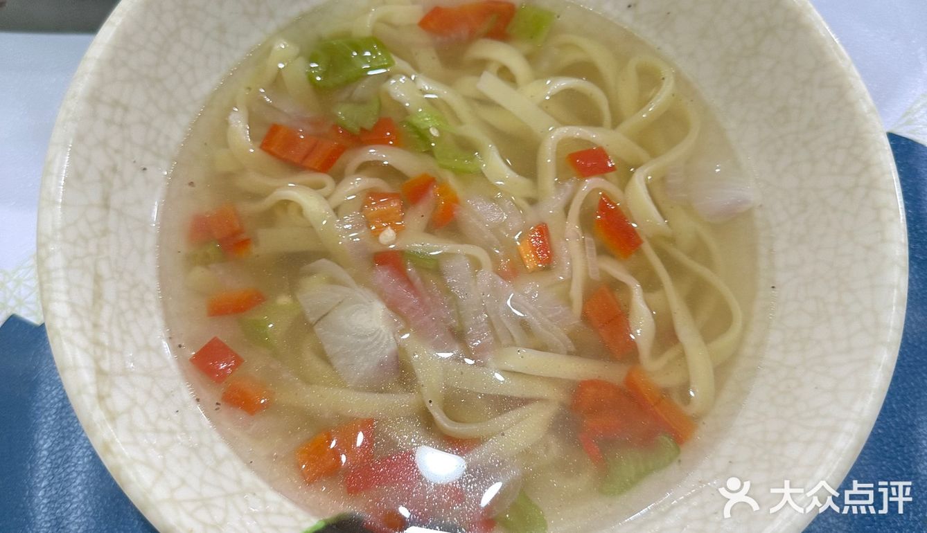 除了各种面片馕碳水怎么能少得了牛羊肉