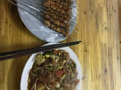 -何记酿皮店(西流湾店)