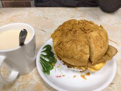 猪扒蛋菠萝包-沙溪兄茶餐厅