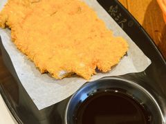 馋嘴炸猪排-馋三尺蟹粉小笼(人民广场店)