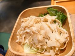 -野山舂·贵州现舂酸汤火锅(鸿通城店)