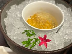 酱麻油海胆拌秋茄-杭州西子湖四季酒店·金沙厅