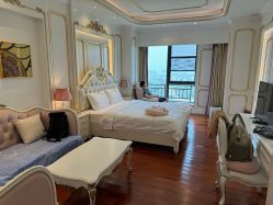 -兰心墩楠月子会所(万达店)