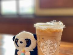 星巴克罗勒橘光风情冰震浓缩-星巴克臻选(成都宽窄巷子店)