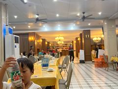 -鹏城人家海鲜酒家·23年老字号(较场尾店)