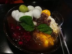 -何师烧烤·香辣蟹·川菜·30年老品牌(太古里旗舰店)