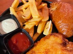 -Hooley's活利仕西餐厅(珠江新城店)