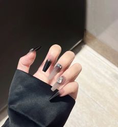 -丽心自助美甲美睫