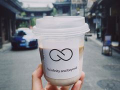 Dirty-infinite cafe