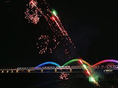 -人民防洪胜利纪念塔