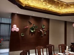 -梅花香里大酒店(郁金香路店)