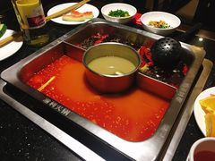 麻辣番茄鸳鸯锅-渝利重庆火锅