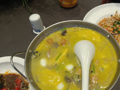 -香山湖家家宴(中山陵店)