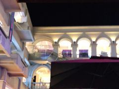 -王府井奥莱临潼小镇(临潼店)