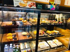 面包甜点陈列柜-星巴克(常德友阿国际广场店)