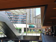 -瑞虹新天地月亮湾