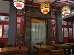 大堂-石头门坎