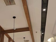 -三人行骨头王火锅(长寿店)