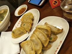 -小姜锅贴(凤凰街店)