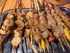 -马路牙子烧烤音乐酒馆(望京店)