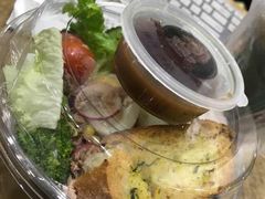 -丽莎沙拉轻食餐厅(国贸店)