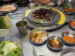 -GOGIYA·咕叽吖韩国传统烤肉店(东方新天地店)