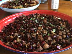 吃不得辣子鸡-先启半步颠·川菜小炒