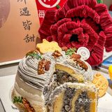 家人们！这…在海底捞过纪念日给唱生日歌🥹
