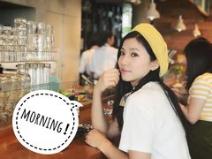 -ROAST coffee & eatery