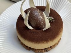 -潮一不贰·法式甜品·生日蛋糕·西式简餐(外滩店)