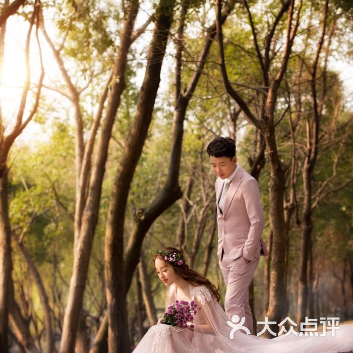 18印象婚纱摄影会馆