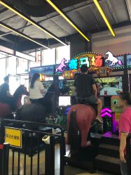 -嗨翻Hi-Fun竞技主题乐园·蹦床团建生日聚会(五棵松华熙店)
