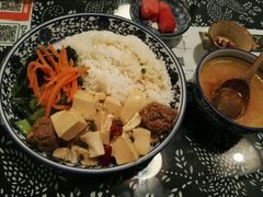 -蜗牛小馆醉乡民谣云南菜(惠新西里店)