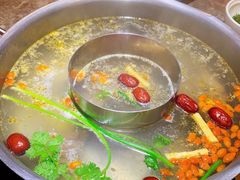-丽江龙继斑鱼庄(罗宾森购物广场店)