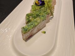 -浦東饭店(育才街怀特国际商城店)
