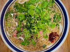 -云阿蛮云南生烫牛肉米线(奉贤路店)