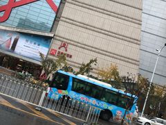 -王府井百货熙地港店
