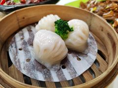 现做虾饺皇-兴粤匯香港茶餐厅(宝山日月光店)