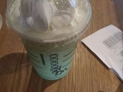 -星巴克臻选(深圳龙华红山天虹店)