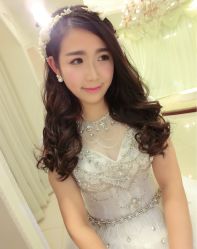 点击看大图 -艾米丽婚纱礼服