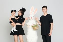 点击看大图 -十孕纪高端孕妇亲子摄影