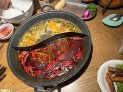 -巴卤社老火锅(财富店)