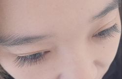 -赢韵美甲美睫瑞士净斑中心