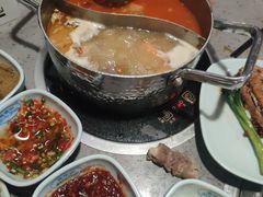 -金滏山烤肉·海鲜·火锅自助餐厅(襄阳万达店)