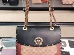 -COACH蔻驰(华润万象城店)